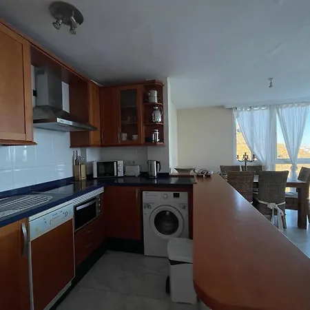 The Pearl With Private Access Apartment