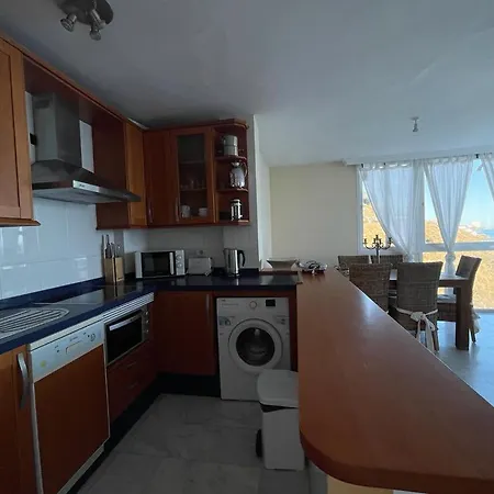 The Pearl With Private Access Apartment