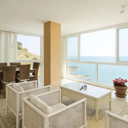 The Pearl With Private Access Appartamento Benalmádena